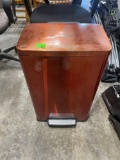 Tramontina step open trash can