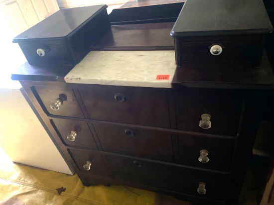 Antique dresser with marble top Buyer me bring help to load