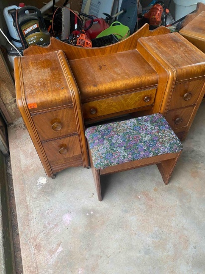 Vintage vanity with mirror