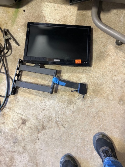 Jensen TV with wall mount