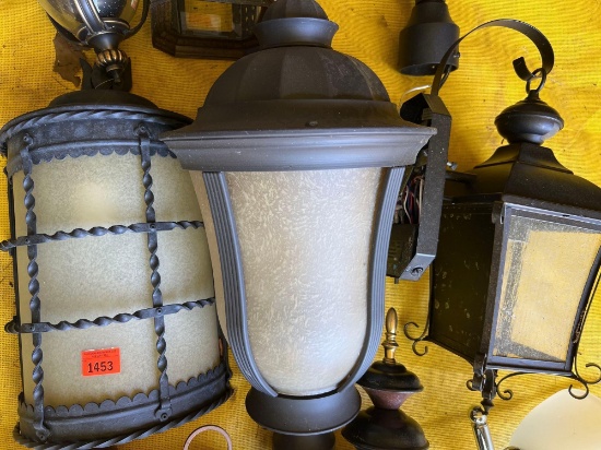 3 Porch lights