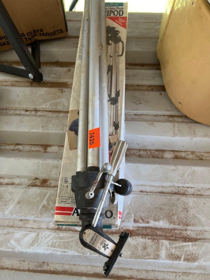Tripod