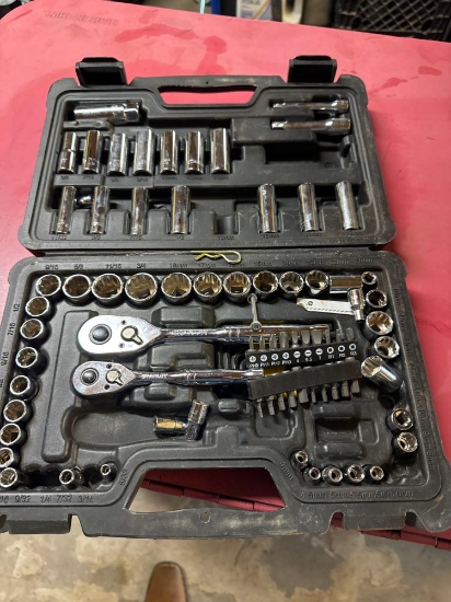 Stanley socket and wrench set