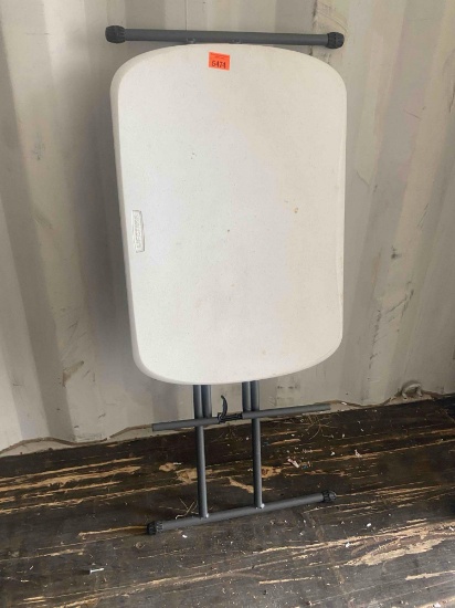 Small folding table measurements in photos