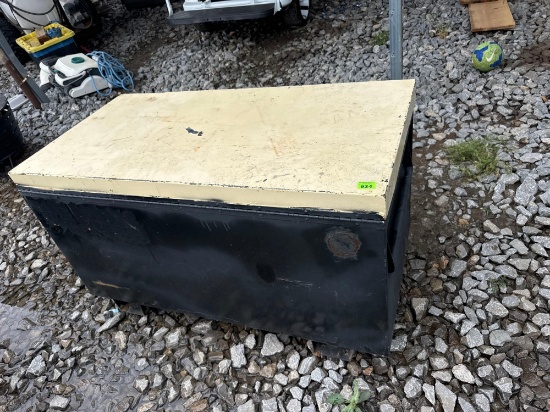 Job site work box 28 x 4 x 2 Buyer to bring help to load