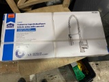 Pull down sink faucet