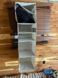 Collapsible clothes hanger