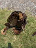 Saddle Buyer Must bring help to load