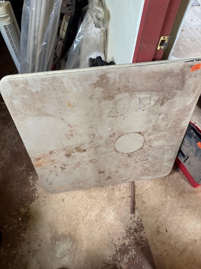 Card table
