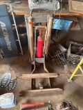 Bumper jack on caster