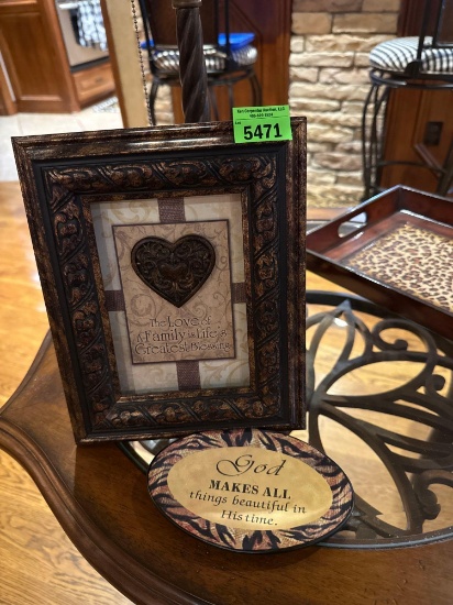 Picture frame and little holder