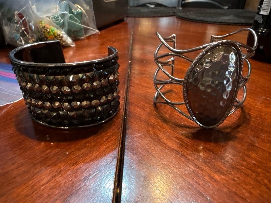 2 Cuff bracelets