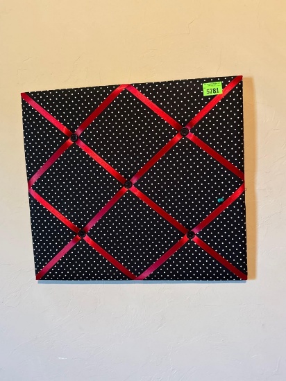 Jewelry wall decor