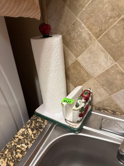 paper towel and napkin holder