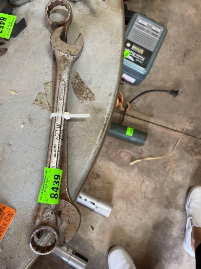 2 combination wrenches