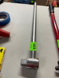 T bar socket wrench