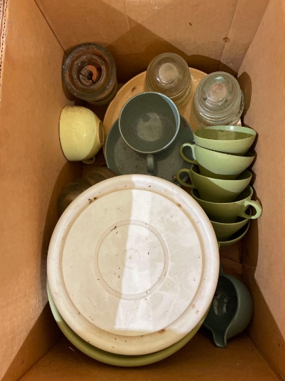 Dinnerware Sets