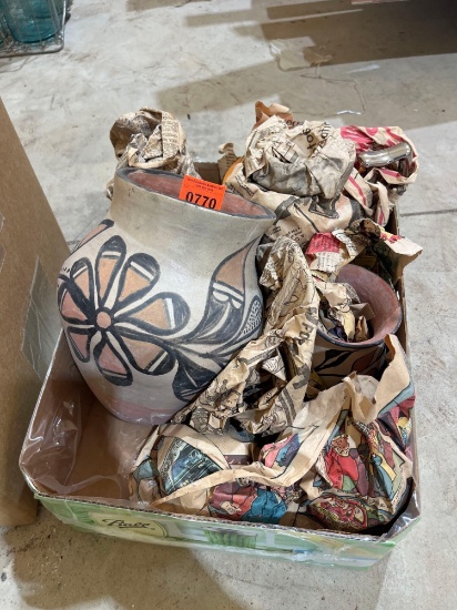clay vases / tea pot