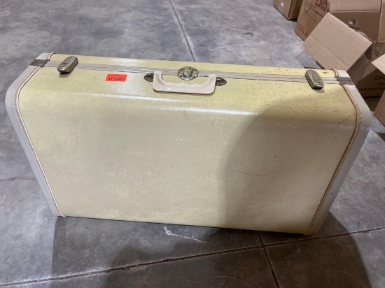 Vintage Suit Case and Clothes
