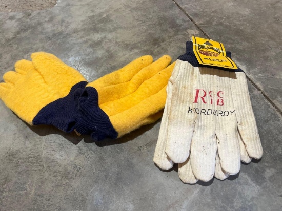 Vintage Ice Cream maker and gloves