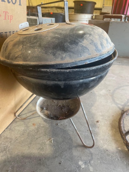 Charcoal grill