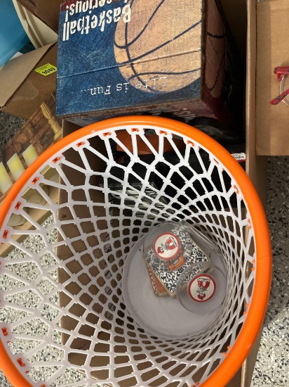 Basketball room decor items