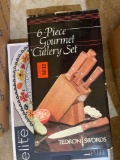 Serving tray and knife set