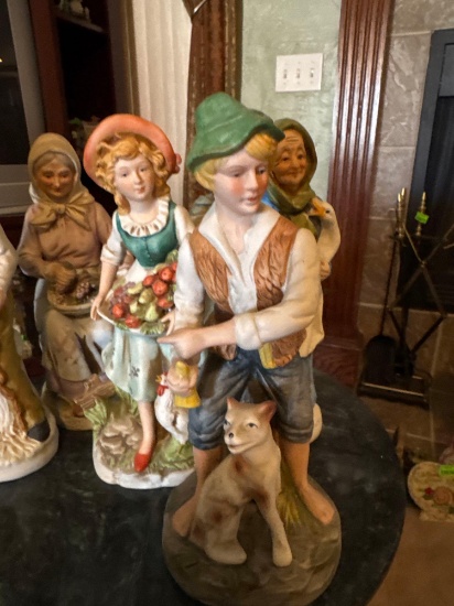 Figurines