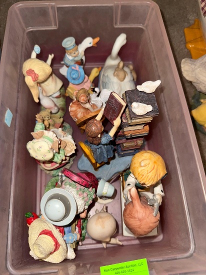 figurines