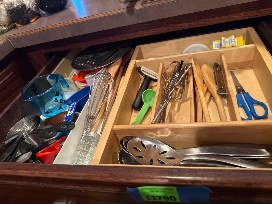 kitchen spoons, measuring cups