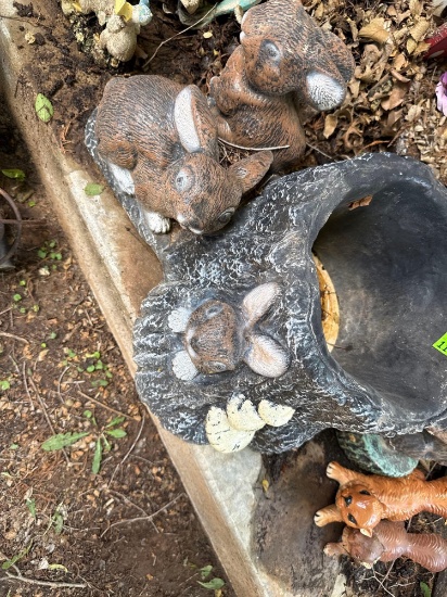 squirrel flower pot