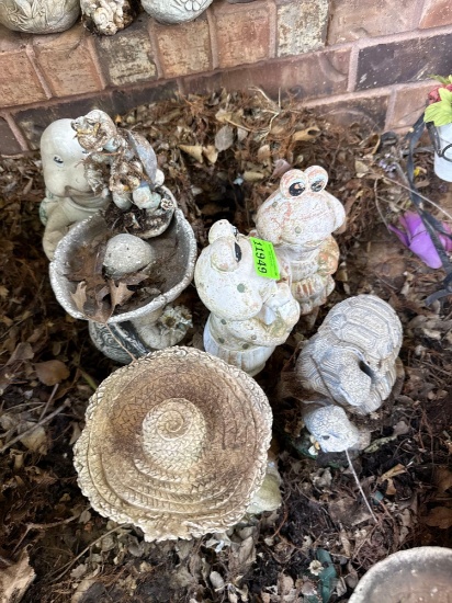 frog and turtle outdoor decor