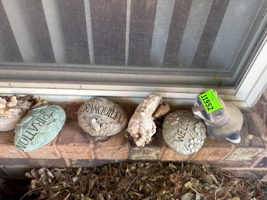 Outdoor Raccoon and bird decor