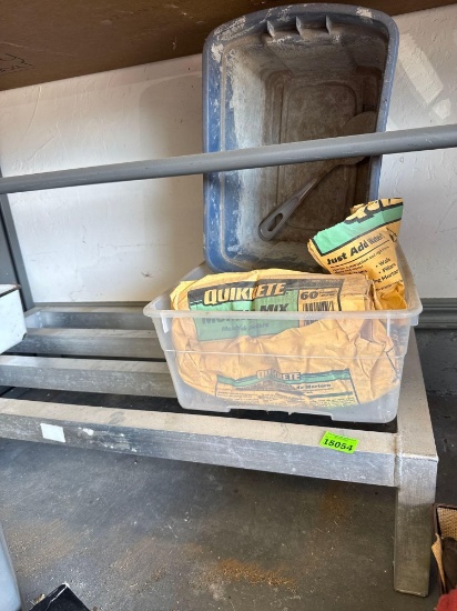 Metal tray, concrete and concrete mixer bucket