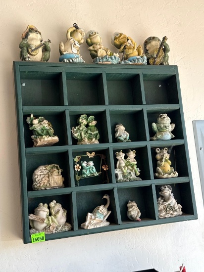 frog display