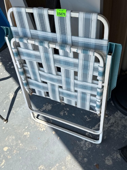 lawn chair