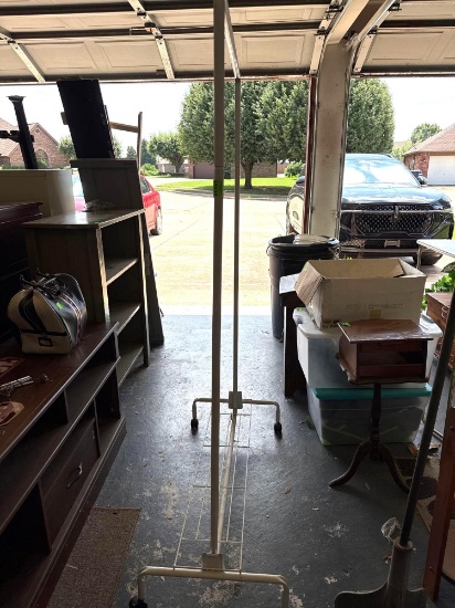 Clothes rack