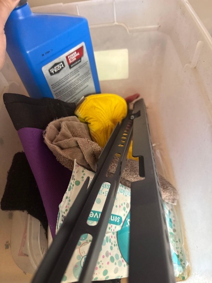 fluid, hangers, glove, wipes