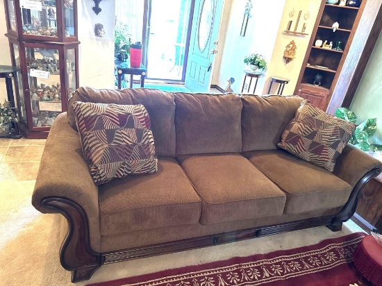 Ashley Couch, Bring Help to move