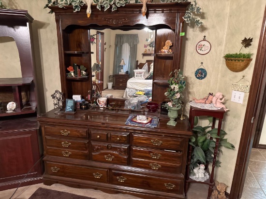 Dresser with mirror, 18 x 62 inches, height 76 inches, items on dresser are not included, bring Help