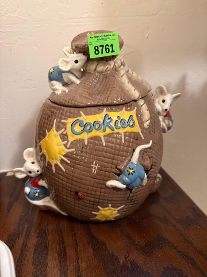 cookie jar