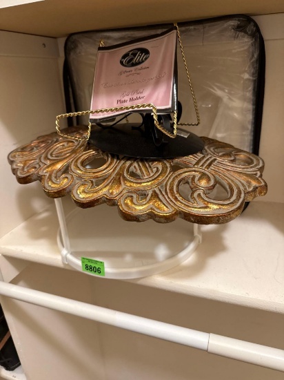 plate holder and decor