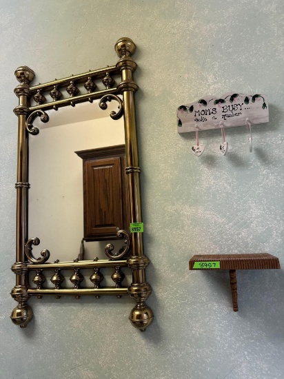 wall mirror and decor