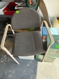 sitting chair