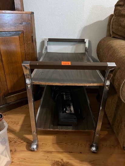 Roll around cart