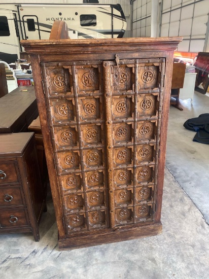 Antique Indian armoire Must bring help to load