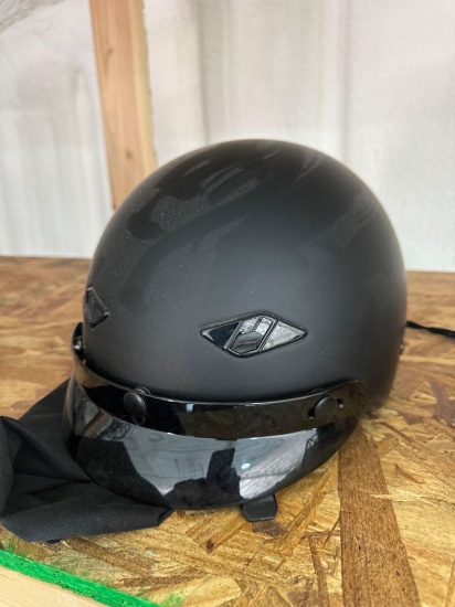 XL helmet