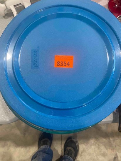 Pyrex bowls and lids