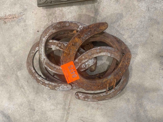 Horse shoes