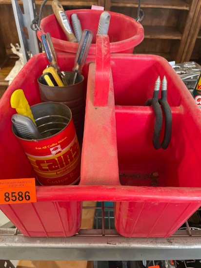 Carrying caddie and screw drivers